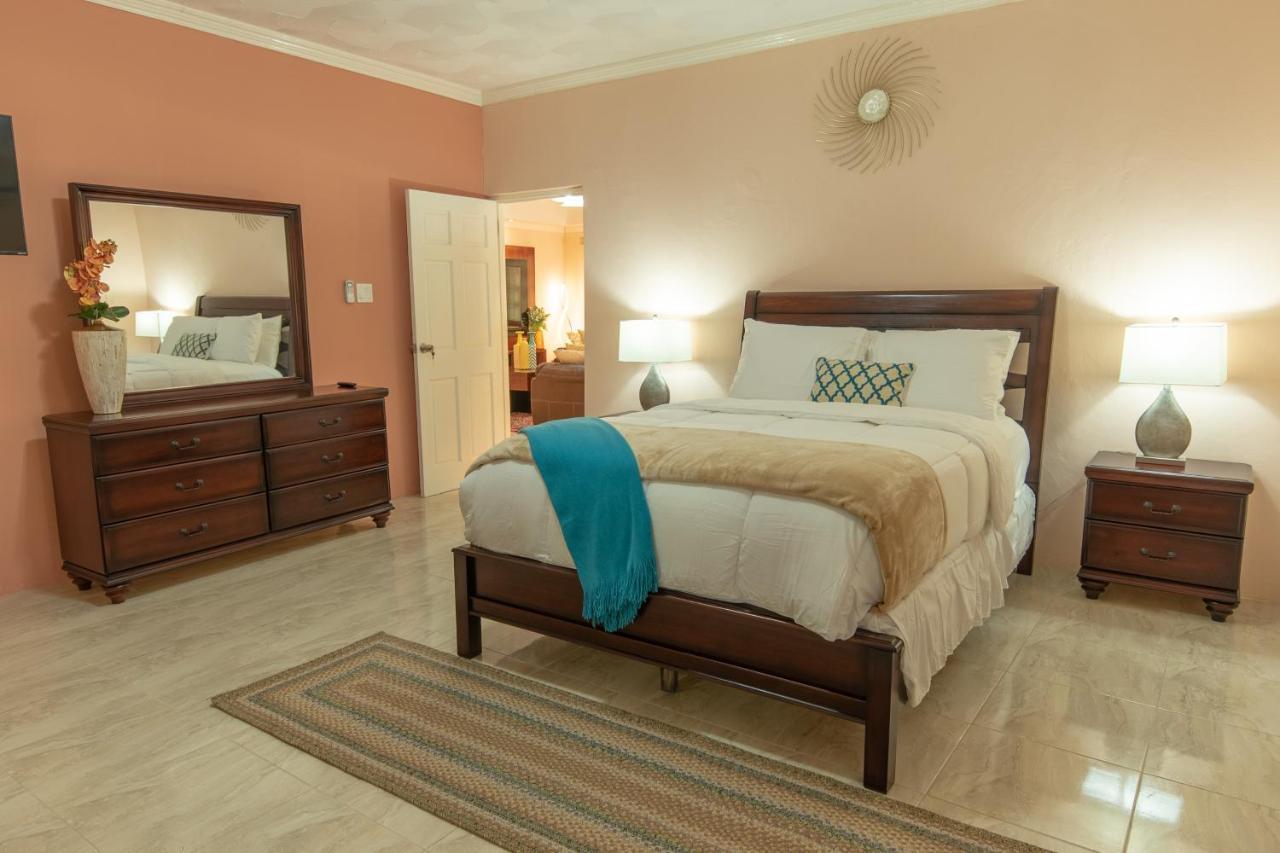 Tropical Escape Villa Ocho Rios Exterior photo