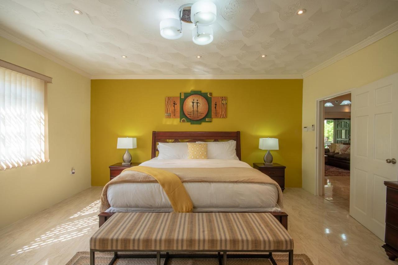 Tropical Escape Villa Ocho Rios Exterior photo