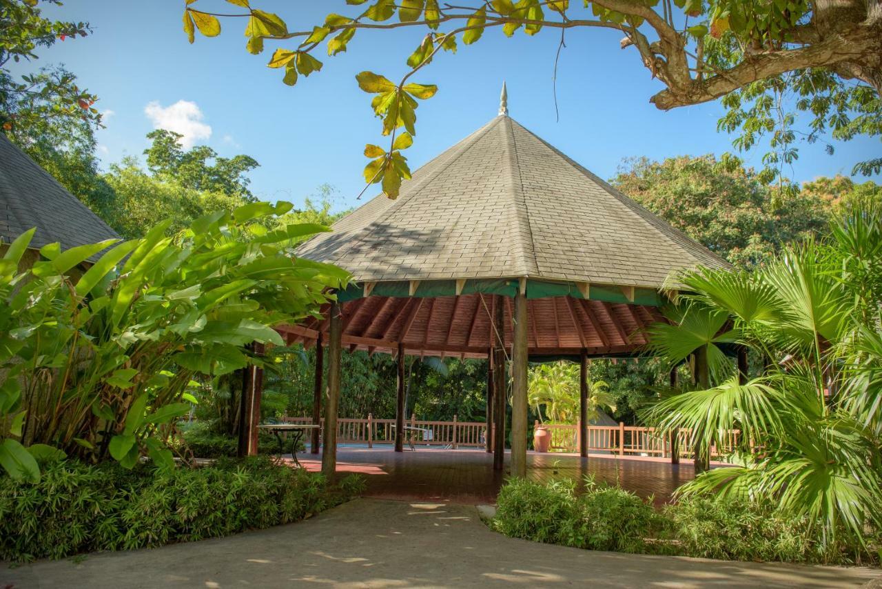 Tropical Escape Villa Ocho Rios Exterior photo